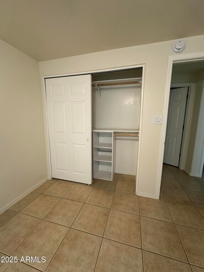 Building Photo - 4324 N 72nd Dr