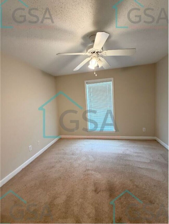 Building Photo - 225 Laurel Trace Cir