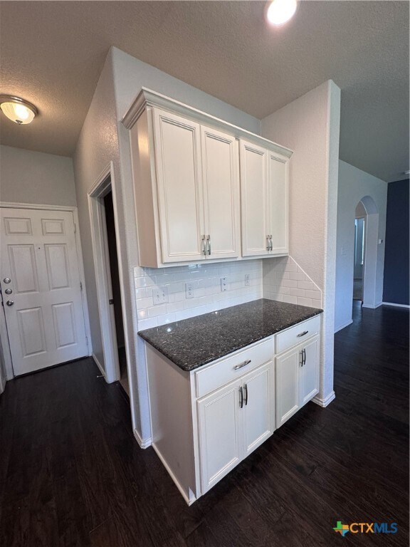 Building Photo - 1310 Stonewall Ridge