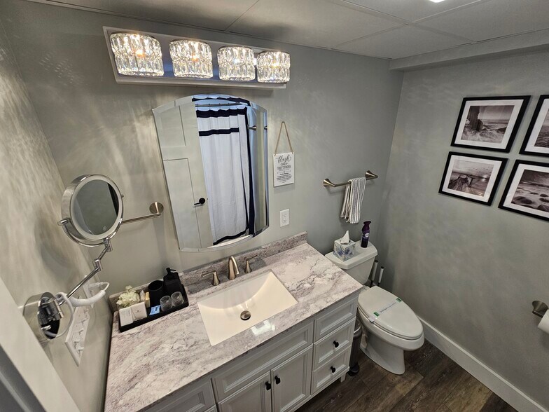 Building Photo - 435 High St