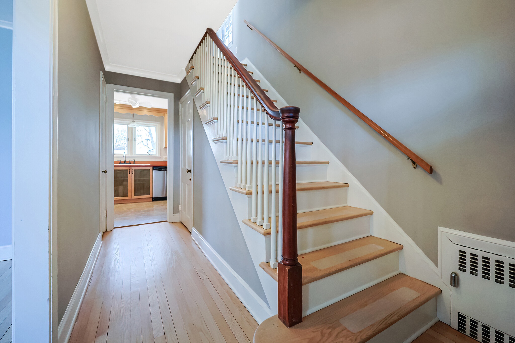 Building Photo - 11 Acadia St