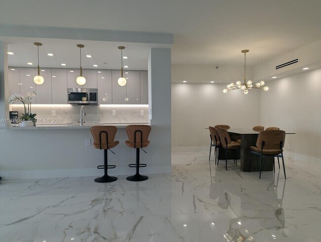 Building Photo - 19707 Turnberry Way