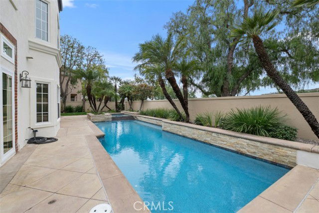 Building Photo - 1 Coachman