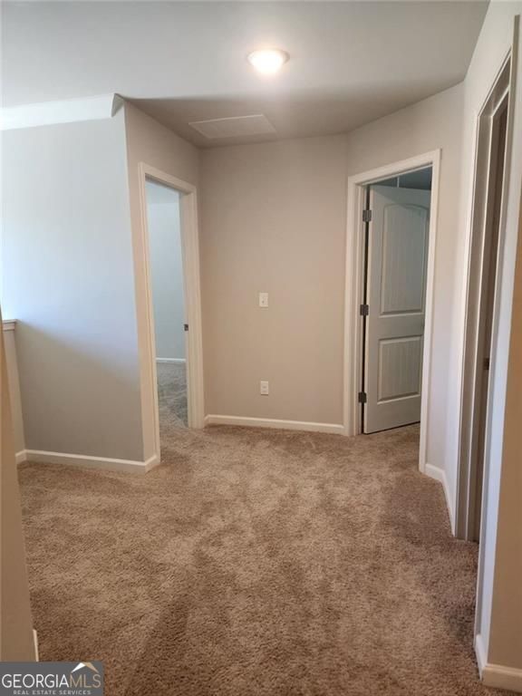 Building Photo - 270 Kestrel Cir