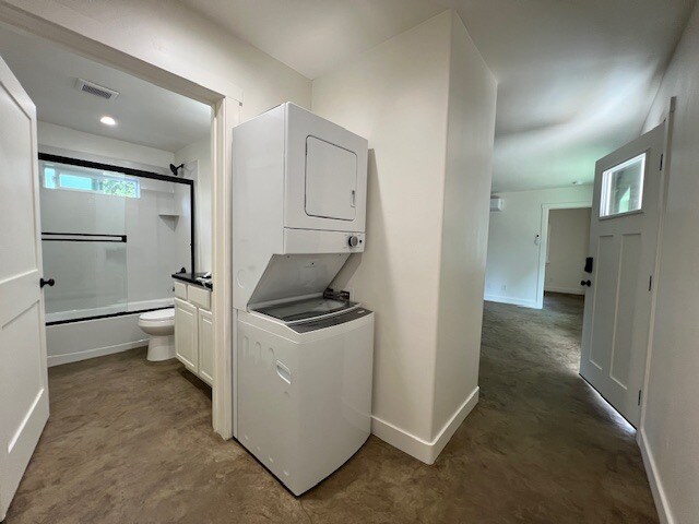 Building Photo - 205 W 20th St