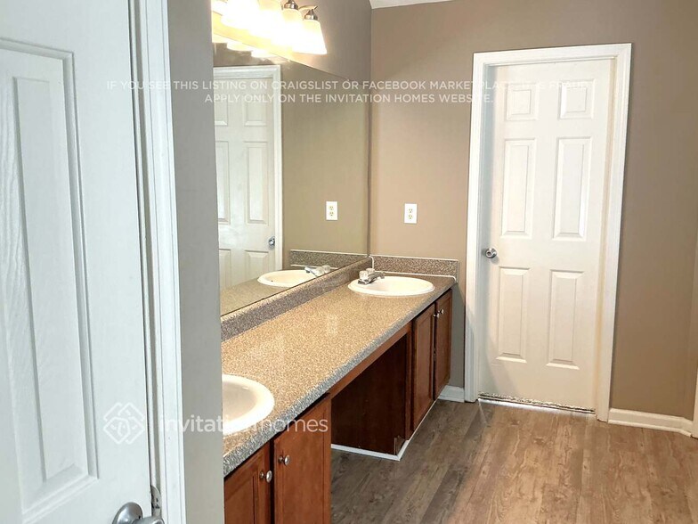 Building Photo - 255 Timberlake Terrace