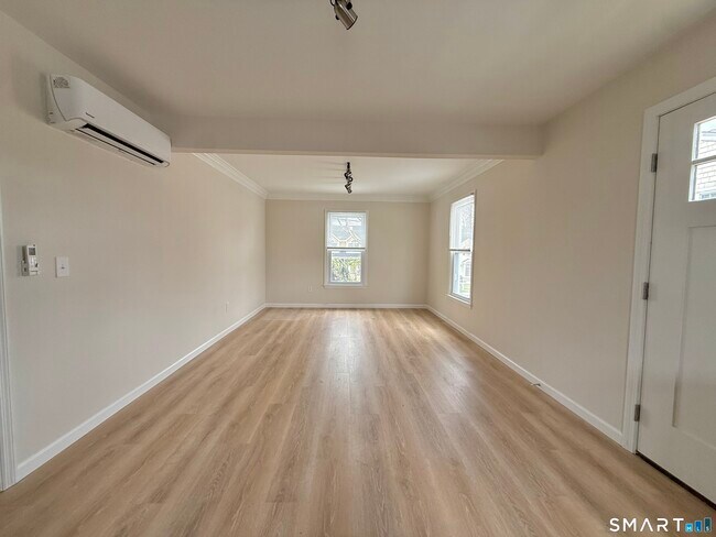 Building Photo - 194 High Ridge Ave