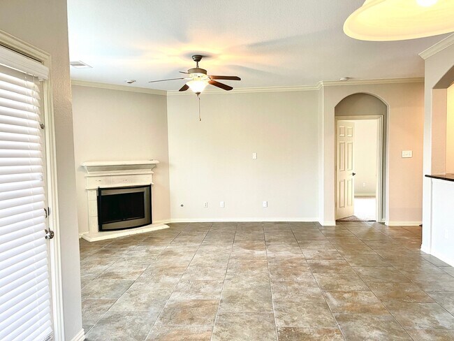 Building Photo - 26100 Brickhill Dr