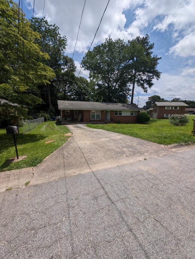 Building Photo - 6566 Allatoona Rd