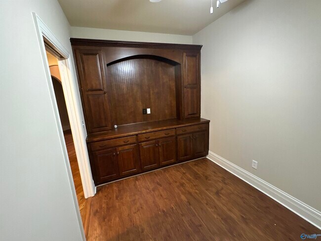 Building Photo - 6 Walnut Cove Blvd SW