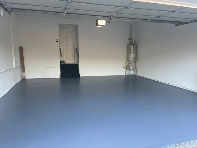 Building Photo - 301 Brant Ln