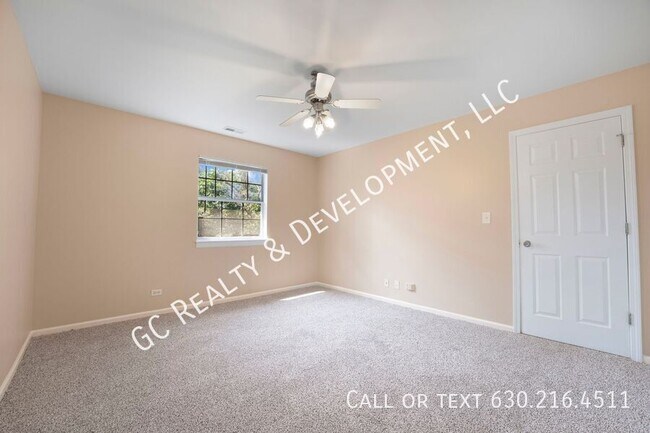 Building Photo - 21 N Park Blvd