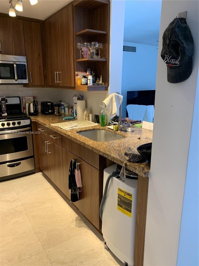 Building Photo - 3304 Virginia St