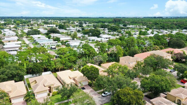 Building Photo - 6020 Spring Lake Terrace