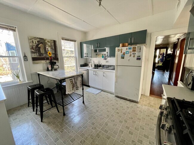 Building Photo - 27 Fainwood Cir