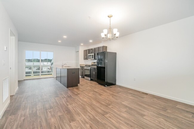 Building Photo - Brand new 3 Bedroom Townhouse