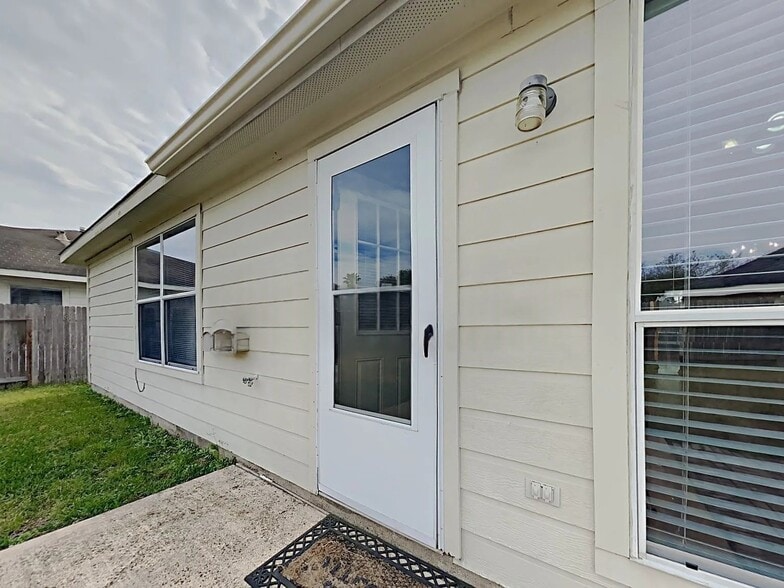 Building Photo - 17214 April Valley Ct