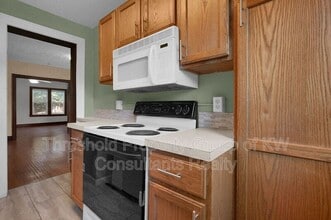 Building Photo - 1126 Northwest Blvd