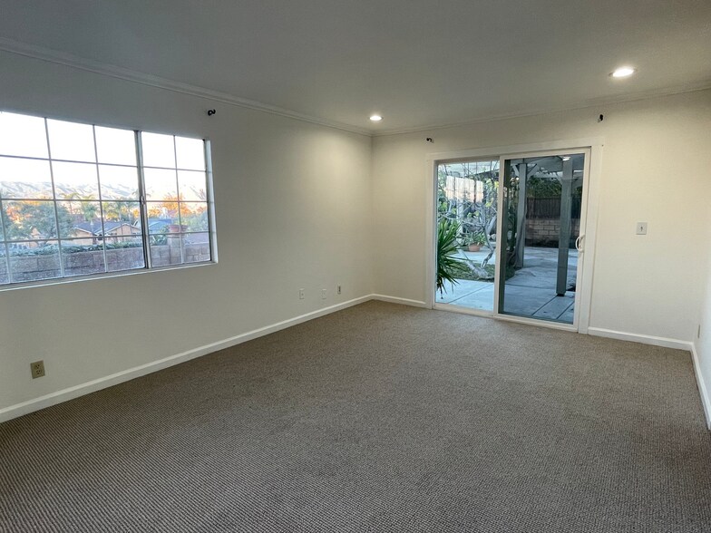 Building Photo - 25660 Allen Way