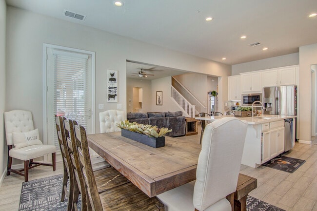 Building Photo - 5706 Desert Mallow St