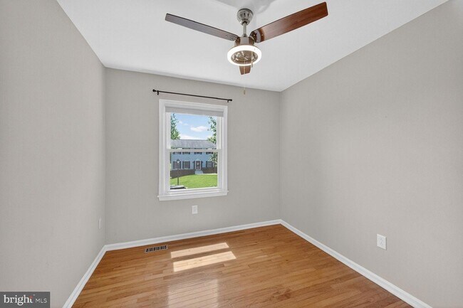 Building Photo - 21228 McFadden Square