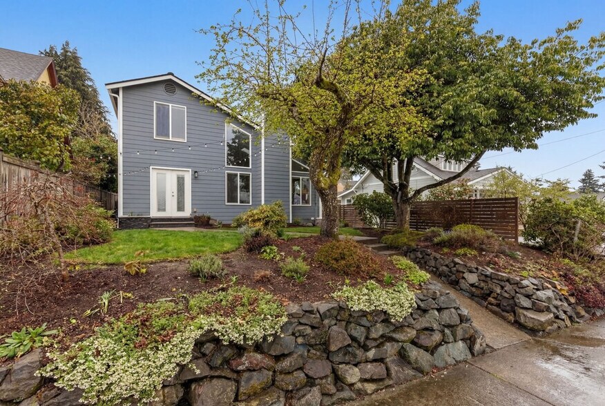 Building Photo - 10433 67th Ave S