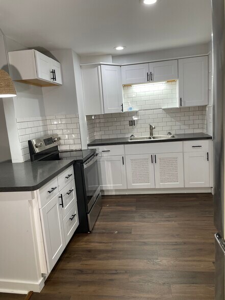 Building Photo - 101 Montfort Dr