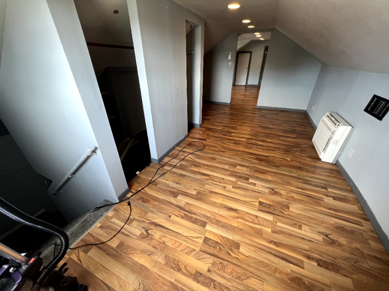 Building Photo - 621 S Rotherwood Ave