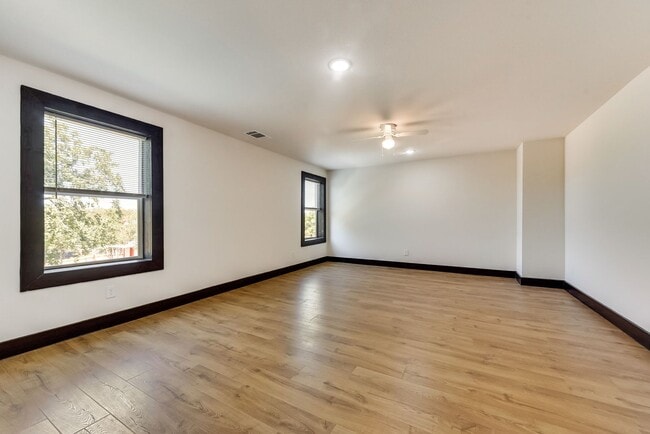 Building Photo - Longhorn Ranch-Barndo Community-Half Acre Lots