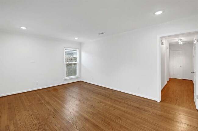 Building Photo - 5201 Verdome Ln