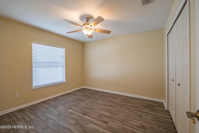 Building Photo - 3466 Laurel Leaf Dr