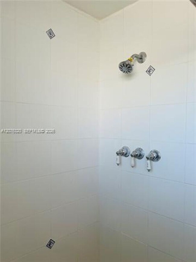 Building Photo - 251 Galen Dr