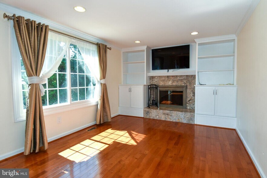 Building Photo - 4037 Broadwire Dr