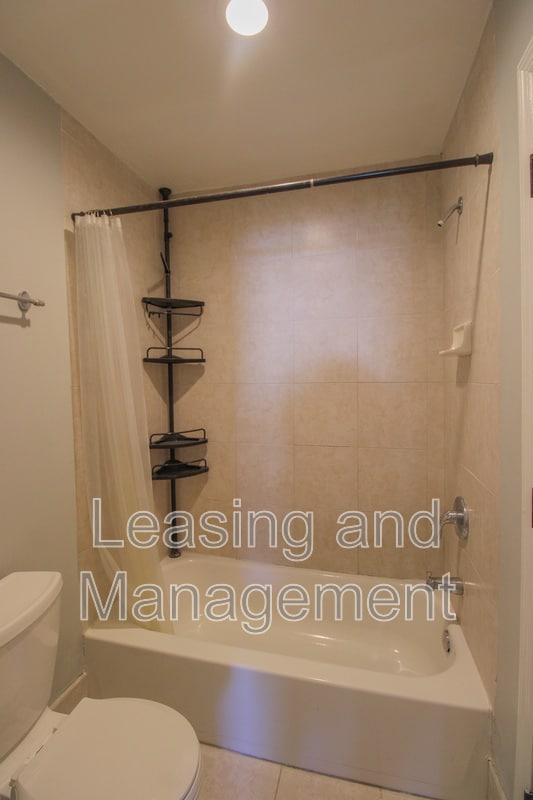 Building Photo - 679 Williamson Dr