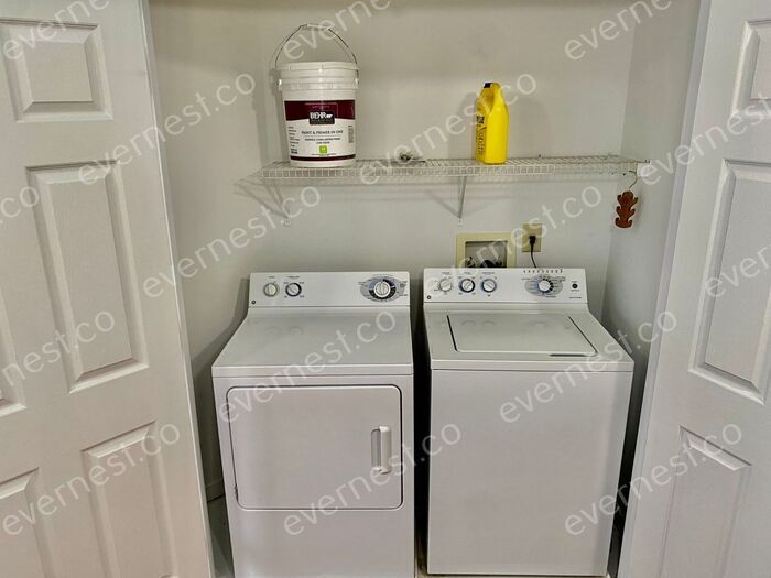 Building Photo - 10716 Oceana Ct