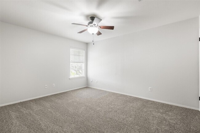 Building Photo - 2604 Stenson Dr