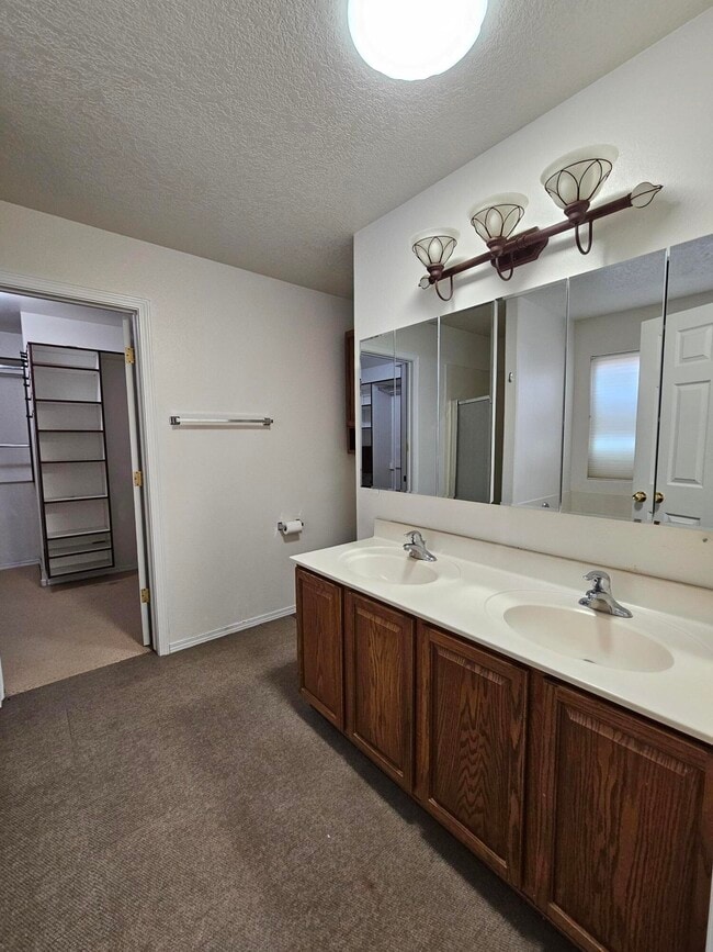 Building Photo - 5052 Westfield Dr NE