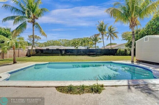 Building Photo - 5600 SW 8th St