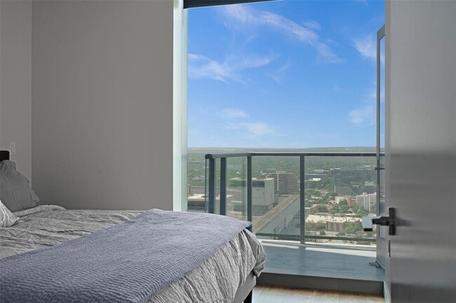 Building Photo - 44 East Ave