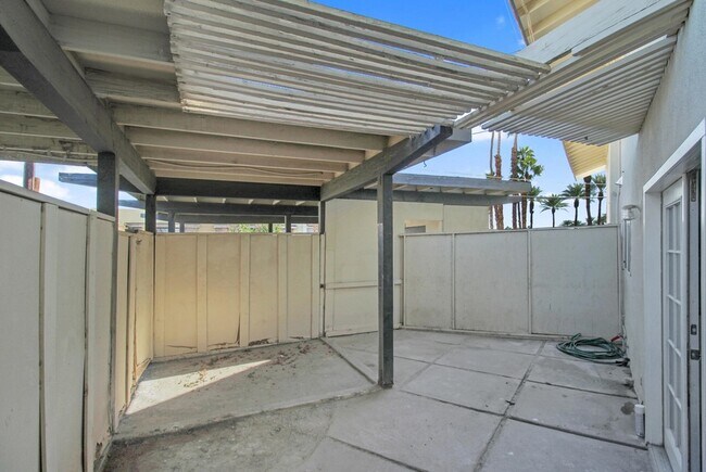 Building Photo - 77912 Michigan Dr