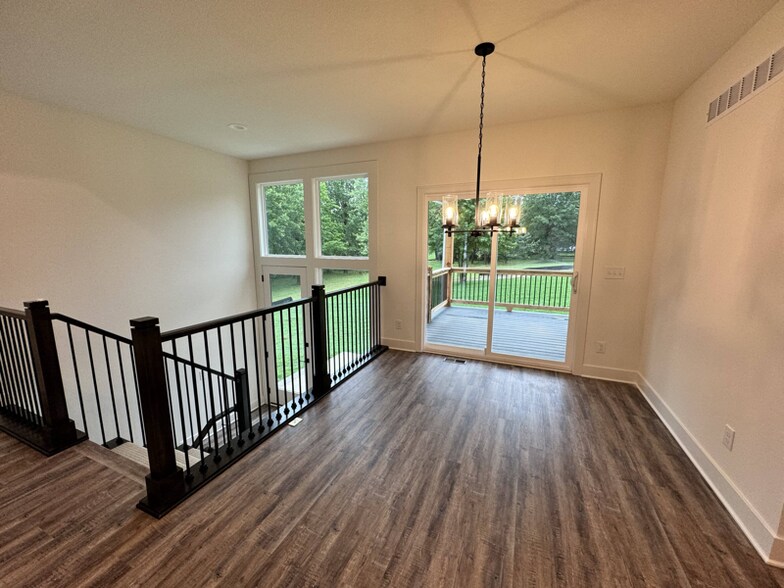 Building Photo - 1505 SW Heartwood Dr