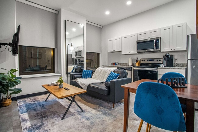 Building Photo - 209 9th St