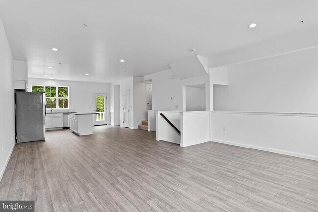 Building Photo - 35 S 19th St