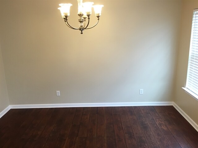 Building Photo - 512 Windsong Dr