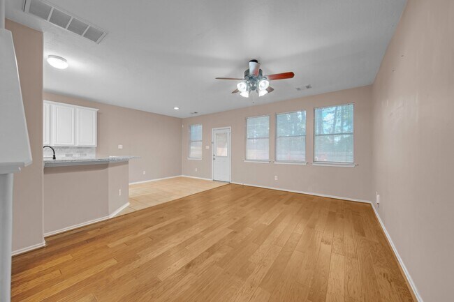 Building Photo - 38 E Stedhill Loop