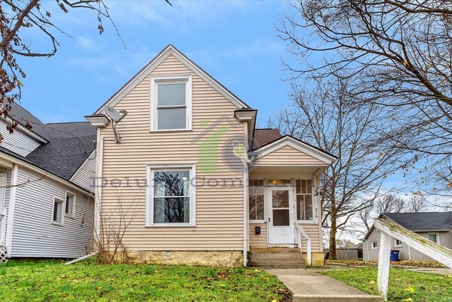 Building Photo - Newly Remodeled 3 Bedroom in MidTown!