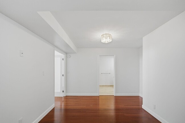 Building Photo - 1390 S Ocean Blvd