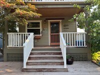 Building Photo - Beach House, Fully Furnished, Short Term J...