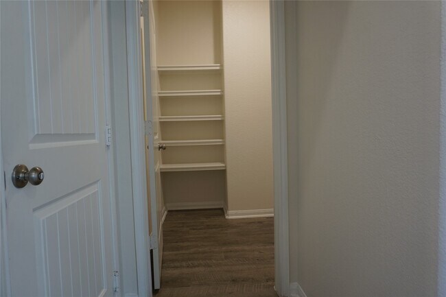 Building Photo - 14125 Harlequin Dr
