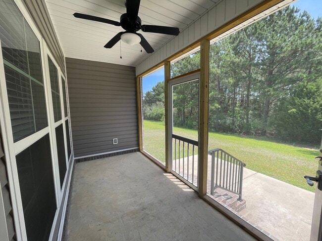 Building Photo - 564 Ridgeland Rd